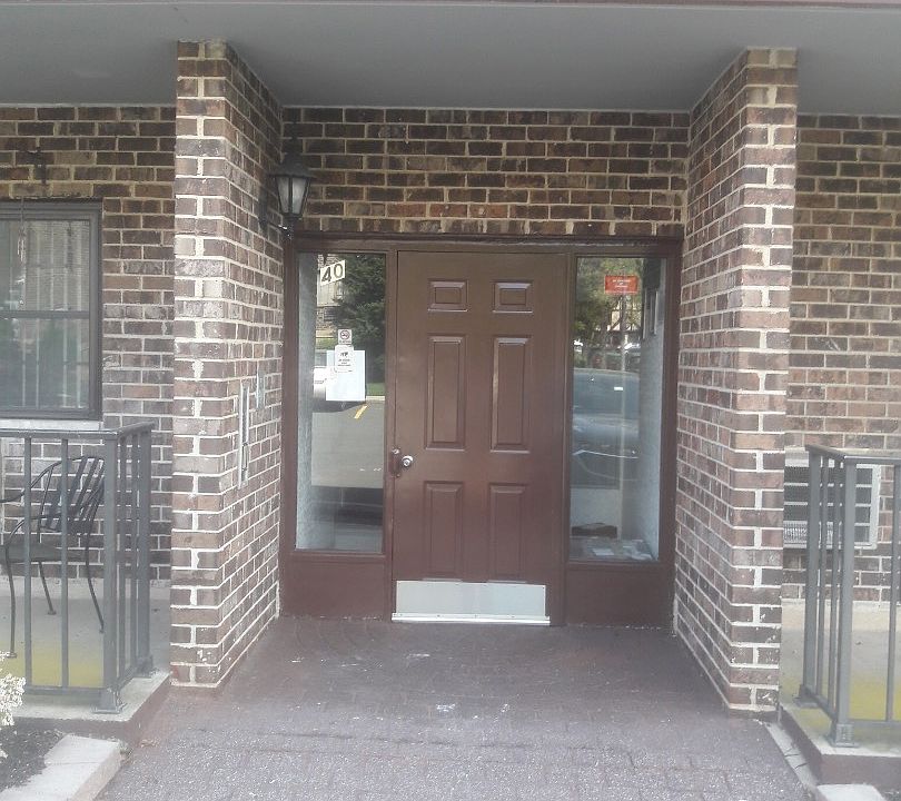 1st image of 40 Donna Ct APT 5