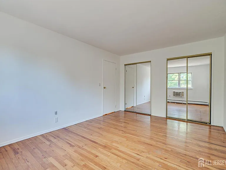 55 Gills Ln #28 — Photo 20