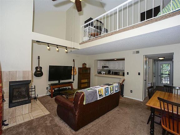 5th image of 8795 W 106th Ter