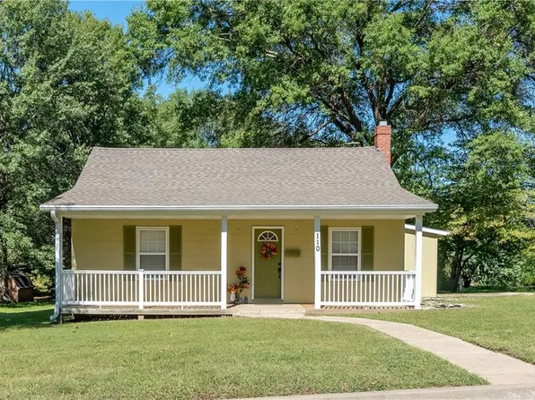 110 E 12th St, Higginsville, MO 64037