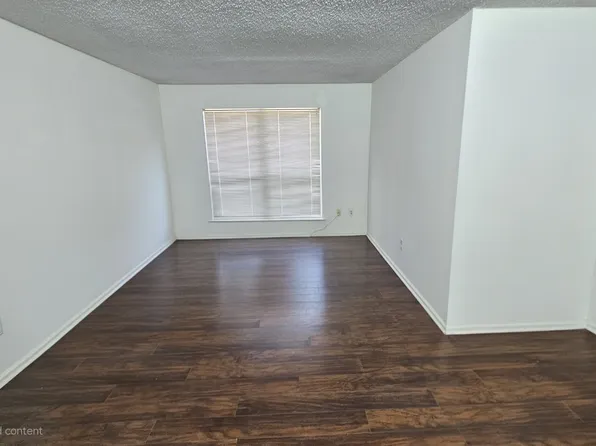 41 Walnut Street image 3 of 10