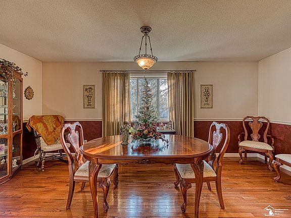5th image of 15127 Woodland Dr