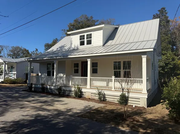 127 Rose Ln, Mount Pleasant, SC 29464