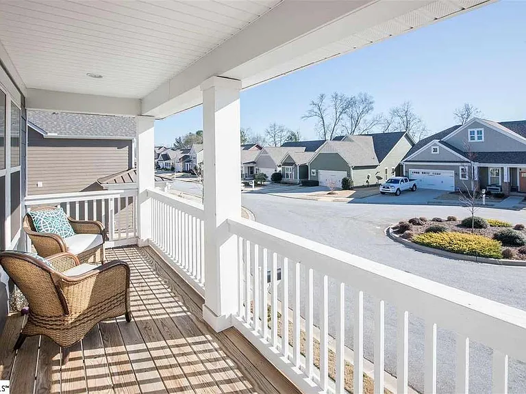 30 Lucerne Ct — Photo 15