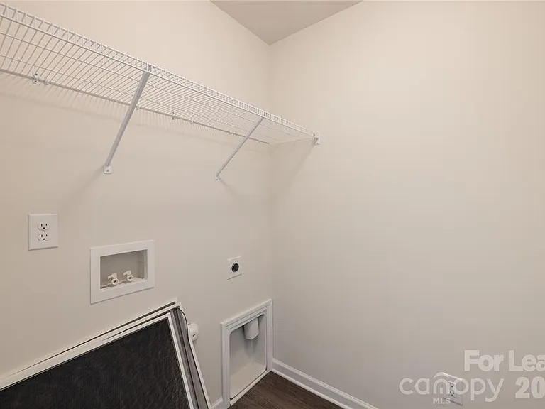 1419 Amhurst St — Photo 33