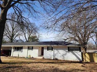 1806 Strait Pl, Stuttgart, AR 72160