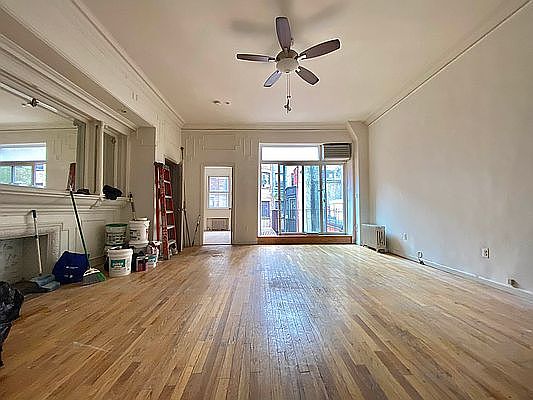 1st image of 256 W 73rd St APT 9