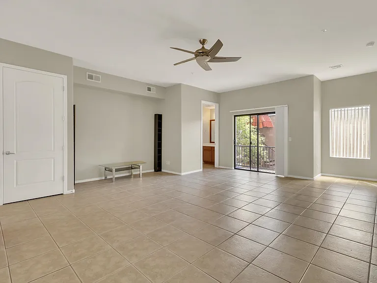 4613 E Culver St — Photo 8