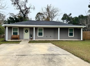 155 Mintz Ln, Cantonment, FL 32533