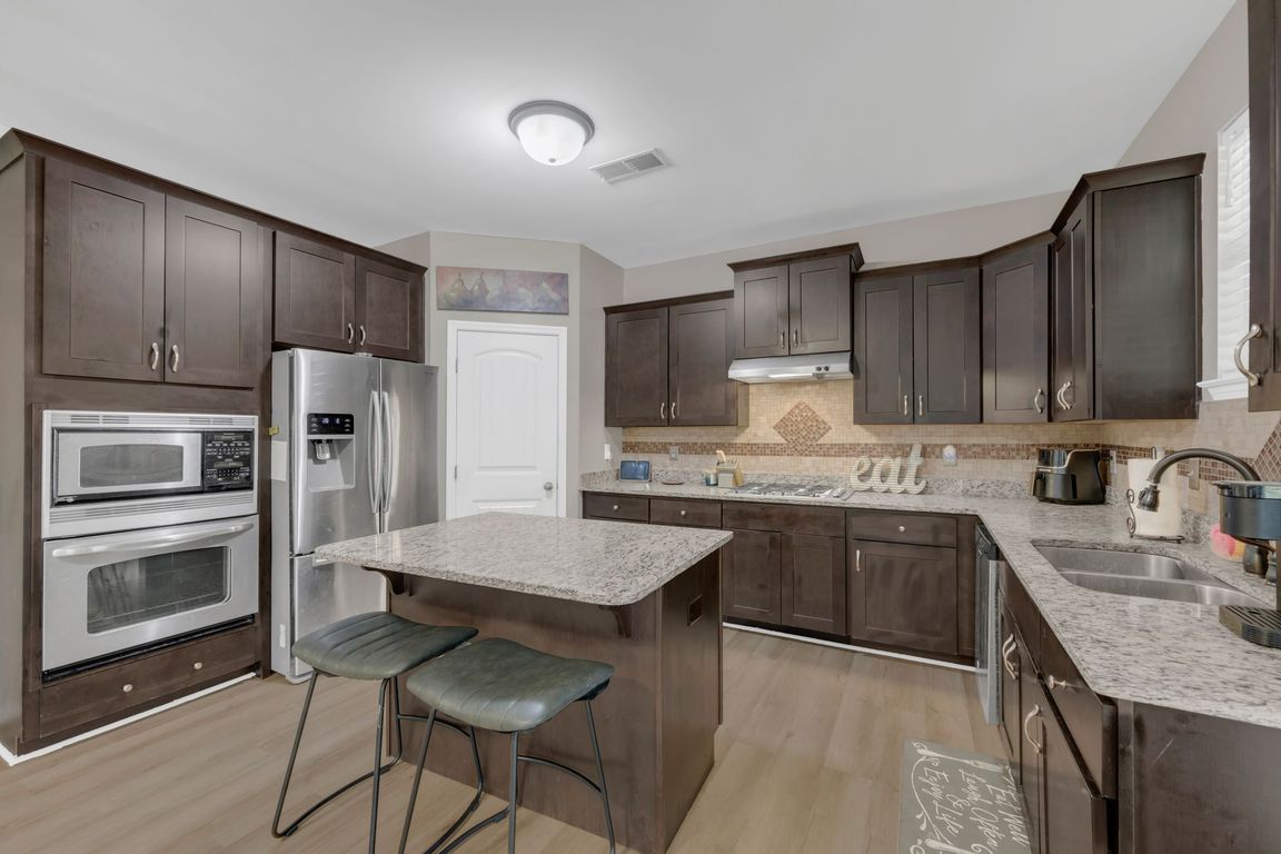 next background image