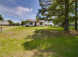 922 W 7th St, Stroud, OK 74079