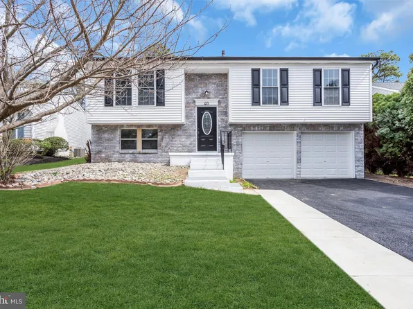 40 Lady Diana Cir, Marlton, NJ 08053