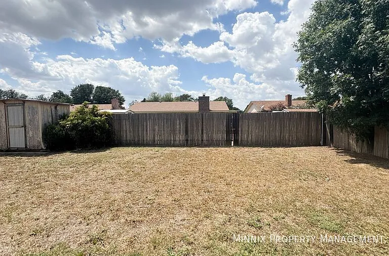 7820 Vernon Ave — Photo 32