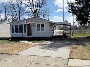 4815 Morgan Pkwy, Hamburg, NY 14075