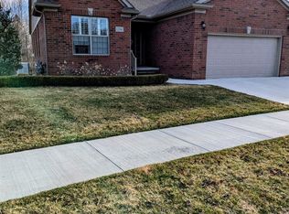 12341 Twin Brook Dr, Romeo, MI 48065