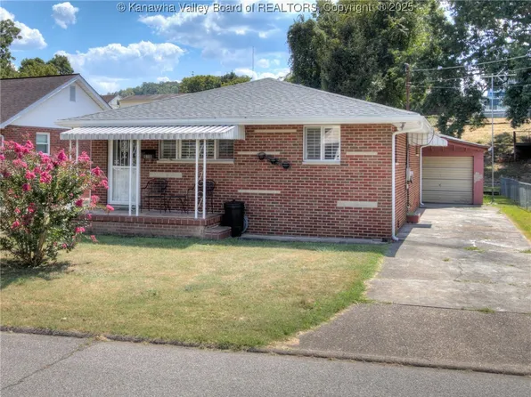 1911 Washington Ave, Saint Albans, WV 25177