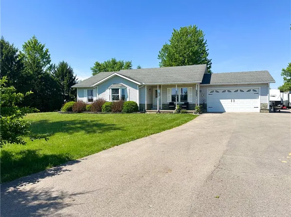 8575 National Rd, Brookville, OH 45309