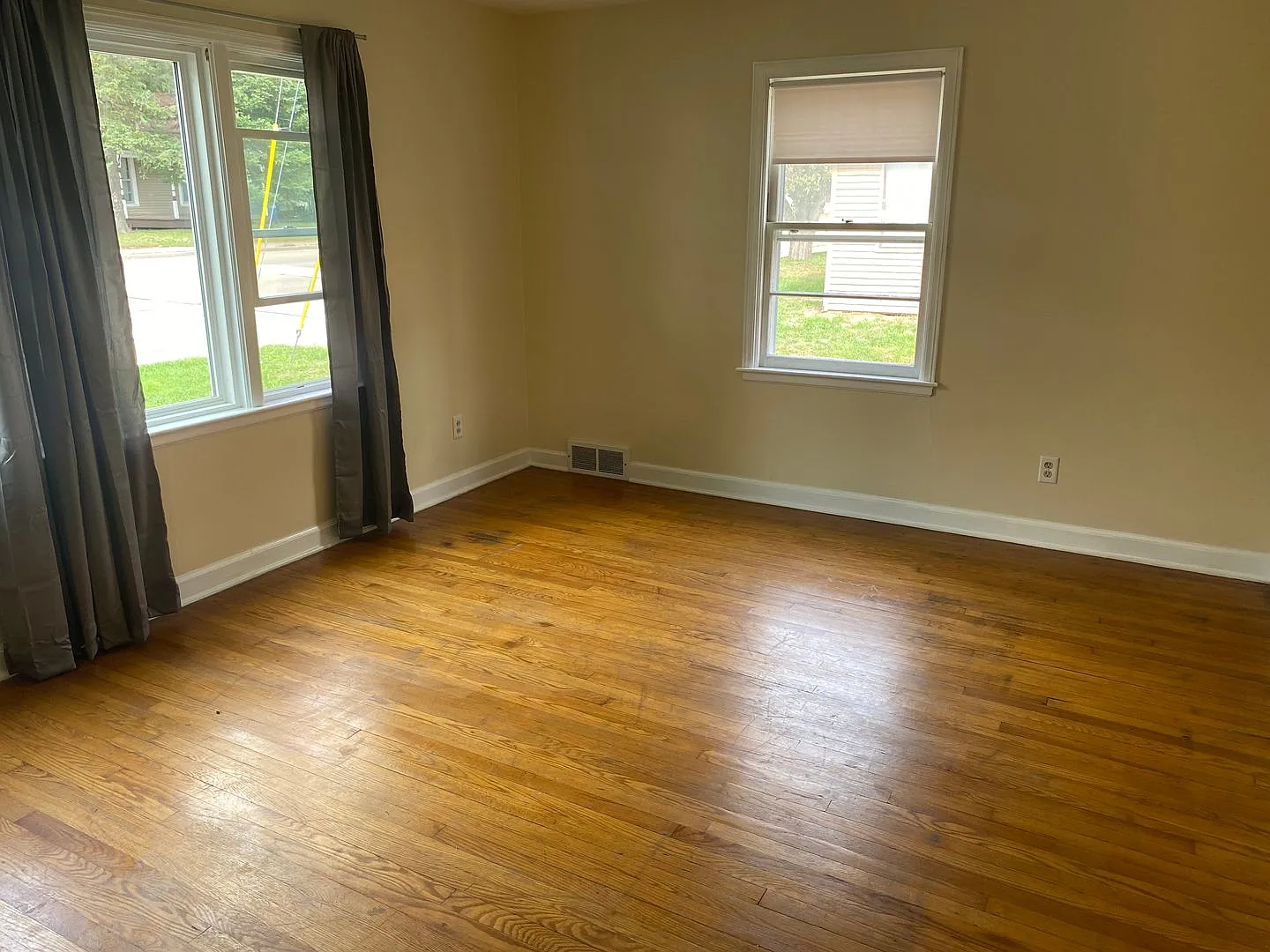 2405 N 6th Street — Photo 2