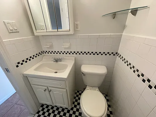 Rented by Compass | media 7