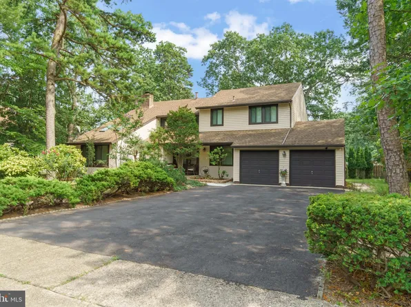 6 Hartley Ln, Voorhees, NJ 08043