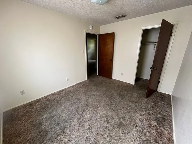 410 Veterans Ave — Photo 5