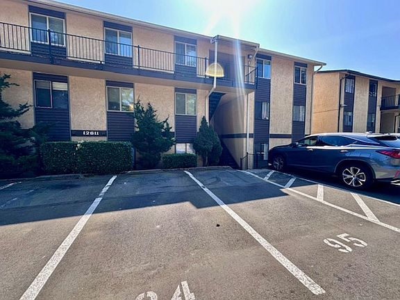 2nd image of 12611 NE 145th Pl APT H86