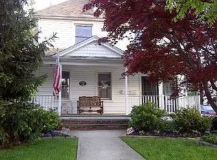 51 Craig Ave, Freeport, NY 11520