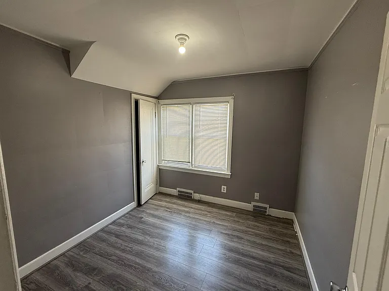 4913 Schlaff St #4915 — Photo 16