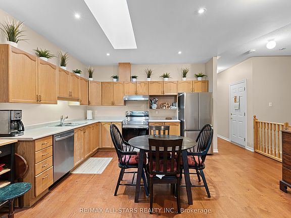 4th image of 111 Colborne St #11