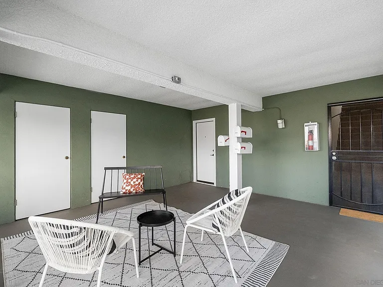 4305 Temecula St — Photo 13