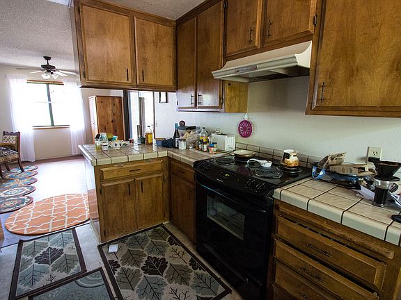 Kitchen to dining area