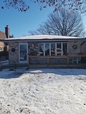 1st image of 9715 Mansfield Ave