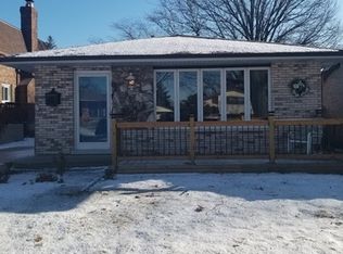 9715 Mansfield Ave, Oak Lawn, IL 60453