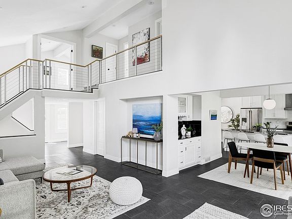 3rd image of 3865 Newport Ln