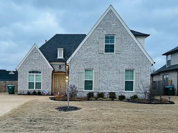 325 Chestnut Ridge Cv, Oakland, TN 38060