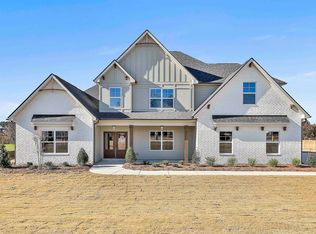 306 Grove Park #18, Senoia, GA