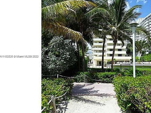 3rd image of 1621 Collins Ave APT 607