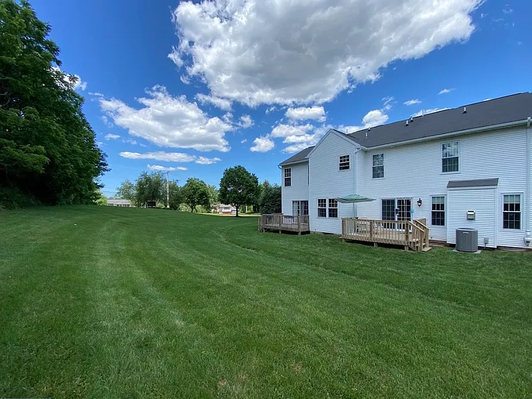 103 Red Rock Cir — Photo 12