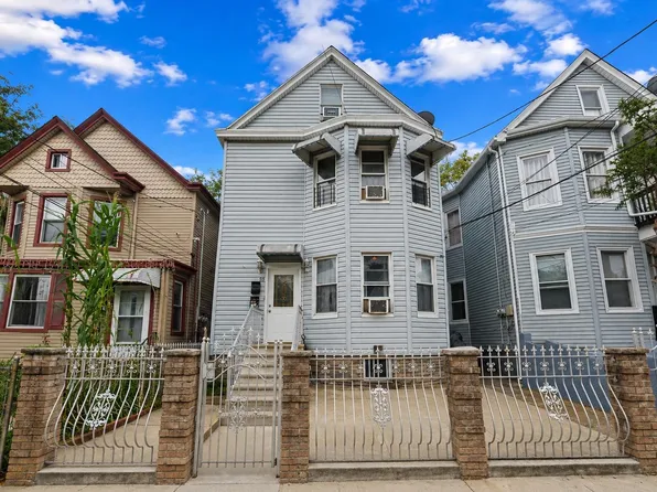 89 Burgess Pl, Passaic, NJ 07055