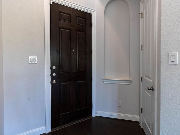 4th image of 19337 Pilton Dr