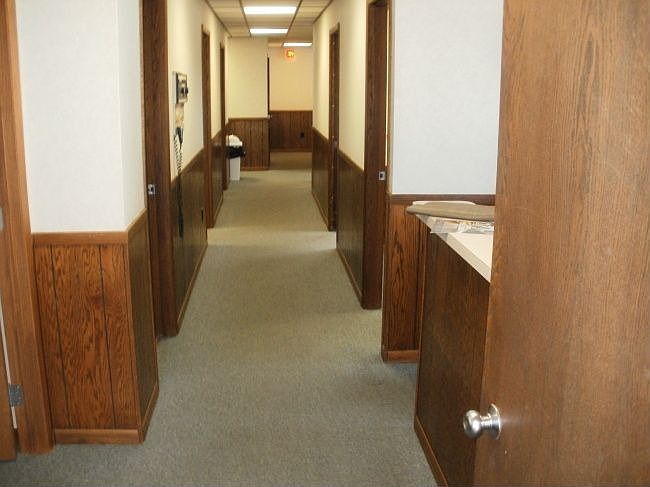 2nd image of 15 W Murdock Ave