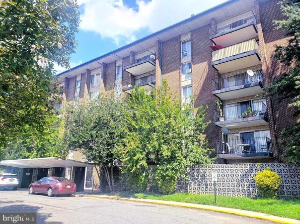 6011 Emerson St APT 414, Bladensburg, MD 20710