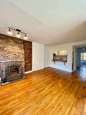 Rented by CMV Realty Inc. | media 25