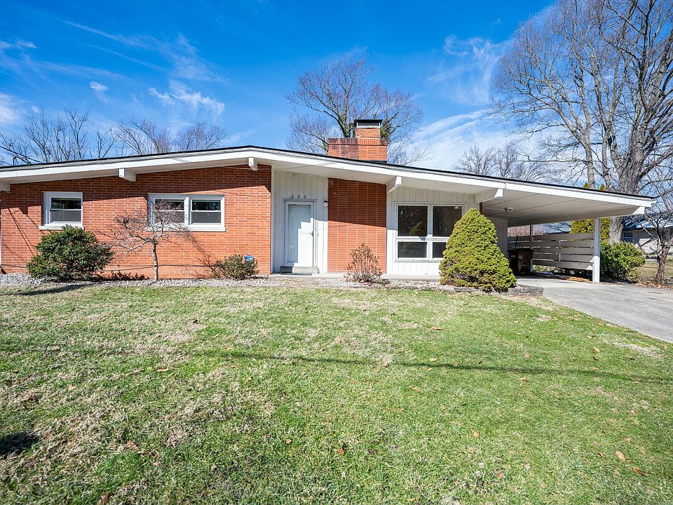 1st image of 222 Pembroke Dr