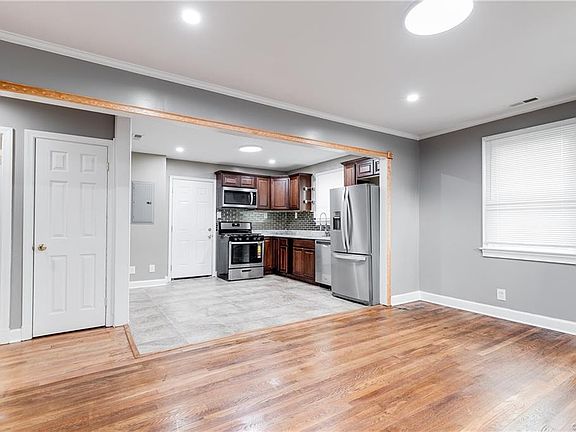 5th image of 1800 W 21st St