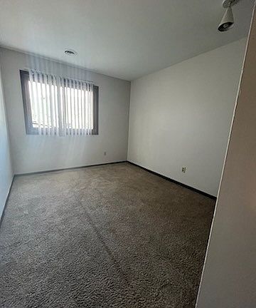 3rd image of 933 W Glen Park Ave APT 106