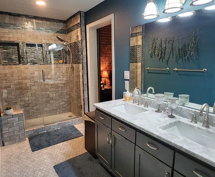 200 Main St #412 — Photo 12