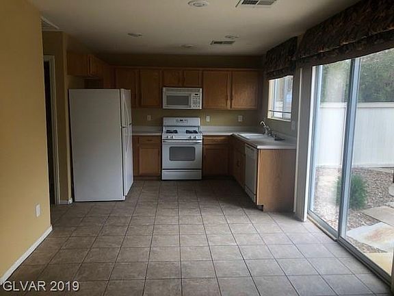 3rd image of 7512 Desert Lupine St