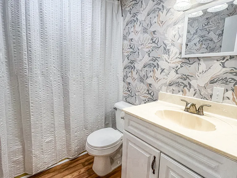 201 Chesterfield Pl — Photo 13
