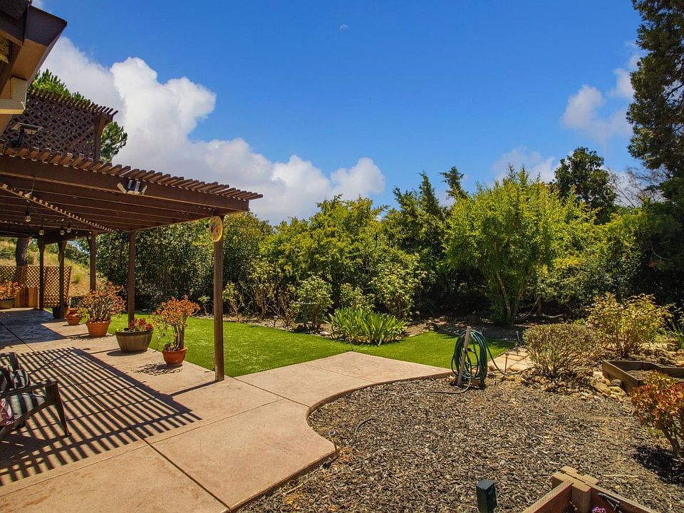 1st image of 413 Rinconada Court